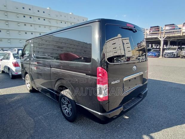 Toyota Hiace Super GL Dark Prime2 2023
