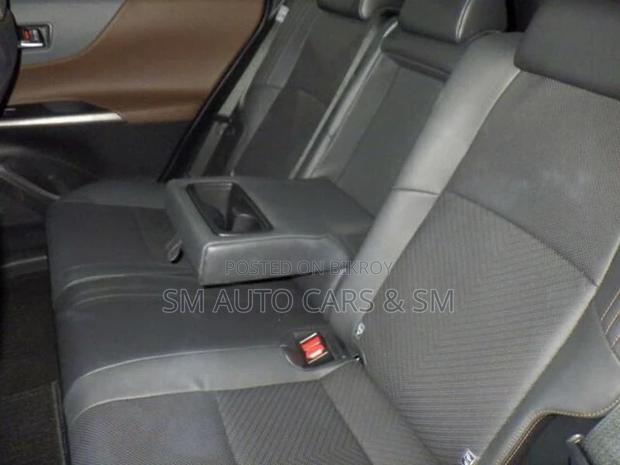 Toyota Harrier Hybrid Z Pearl 2021