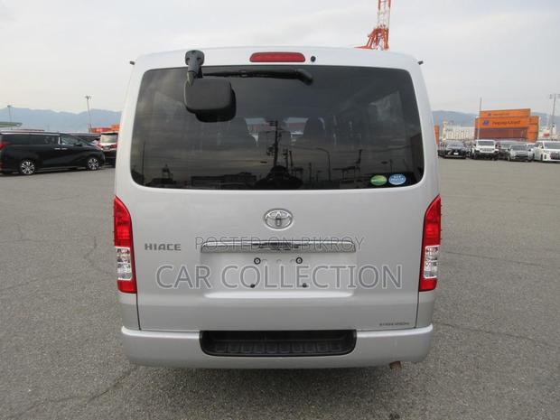 Toyota Hiace GL 2021