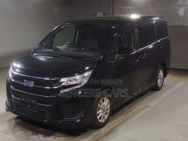 Toyota Noah X HYB 2 PWR DOOR 2021