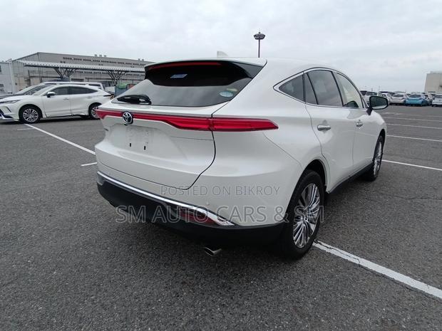 Toyota Harrier Non Hybrid Z Pearl 2021