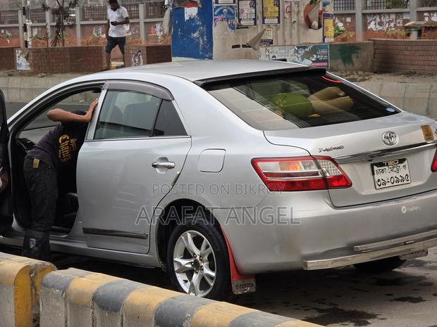 Toyota Premio 2010 Silver
