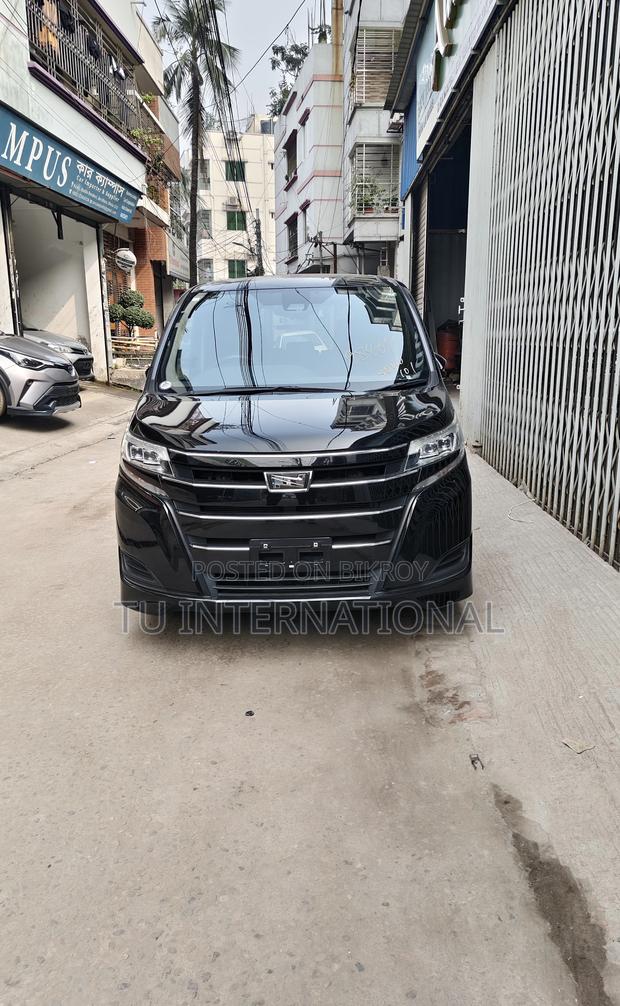 Toyota Noah X-SMART NON HYBRID 2020