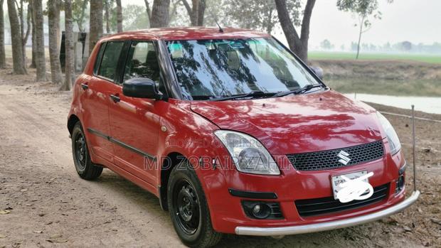 Suzuki Swift ` 2010
