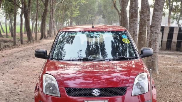 Suzuki Swift ` 2010