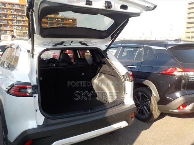 Toyota Corolla Cross z PACKAGE 2026