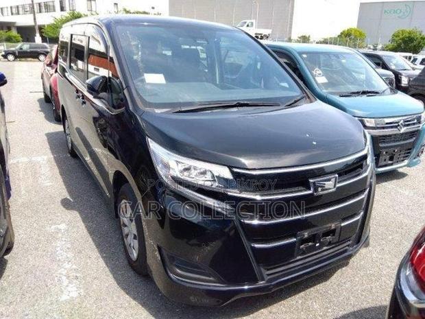 Toyota Noah X Non Hybrid Purple 2020