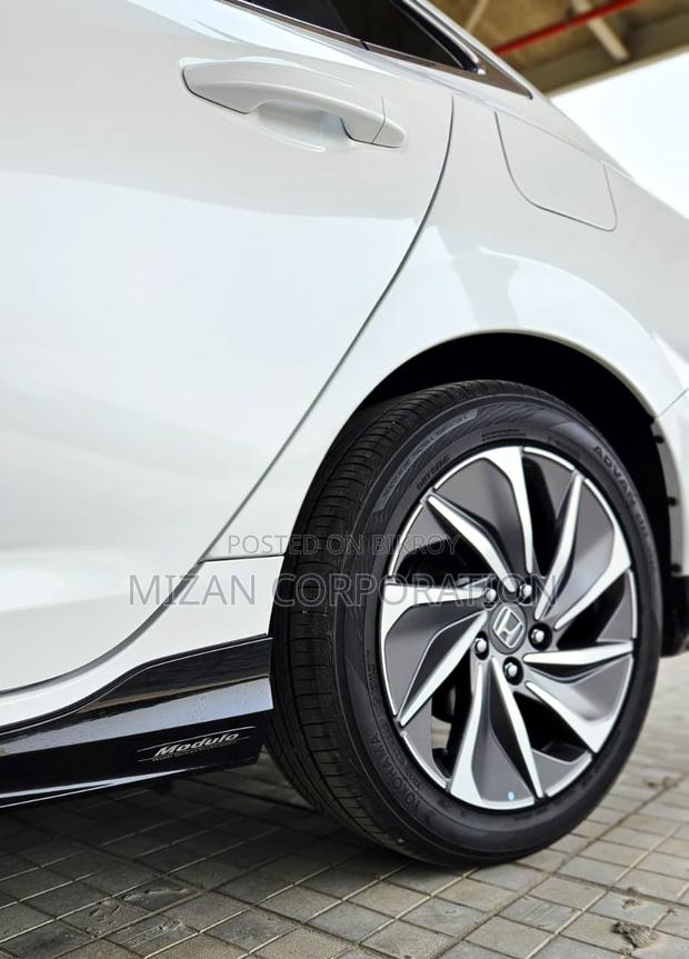 Honda Insight EX 2021 Pearl