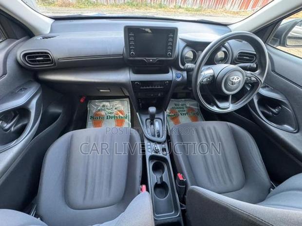 Toyota Yaris Cross Hybrid X pre order 2021