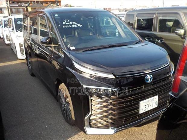 Toyota Voxy SZ 2022