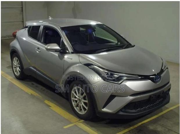Toyota C-HR S Led Grey Color 2019