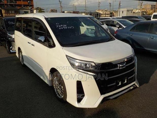 Toyota Noah Si WXB 3 2021