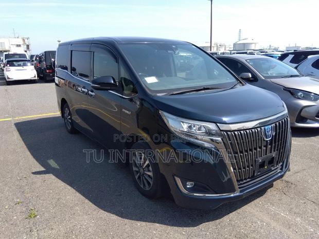 Toyota Esquire GI 2020