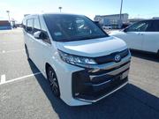 Toyota Noah Hybrid SZ Pearl New 2023 for sale