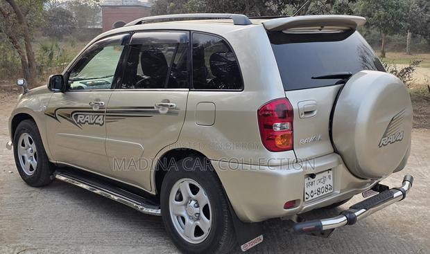 Toyota RAV4 Octane-drive 2005