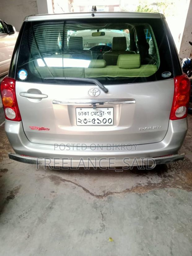 Toyota Raum 1.5 AWD 2003 Beige