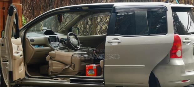 Toyota Raum 1.5 AWD 2003 Beige