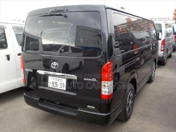Toyota Hiace Super GL Black 2025