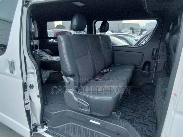 Toyota Hiace S GL Dark PrimePearl 2020