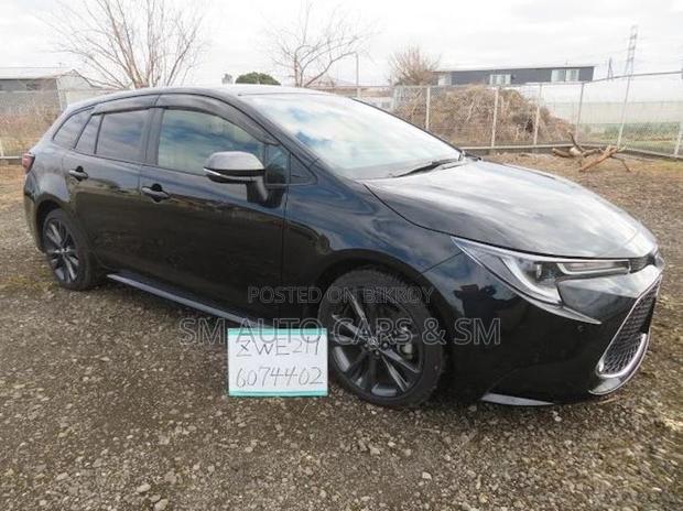 Toyota Corolla Touring WXB Black 2021