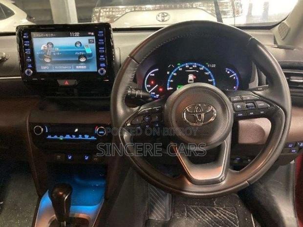 Toyota Yaris Cross z 360 camera 2020