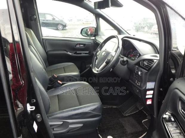 Toyota Noah SI WXB NON-HYBRID 2021