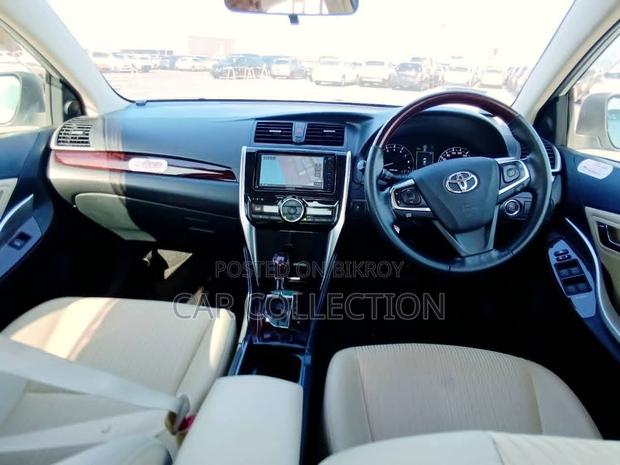 Toyota Premio F-ex 2020