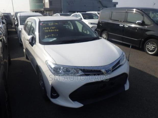 Toyota Fielder Hybrid EX White 2021