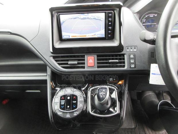 Toyota Noah G 2021