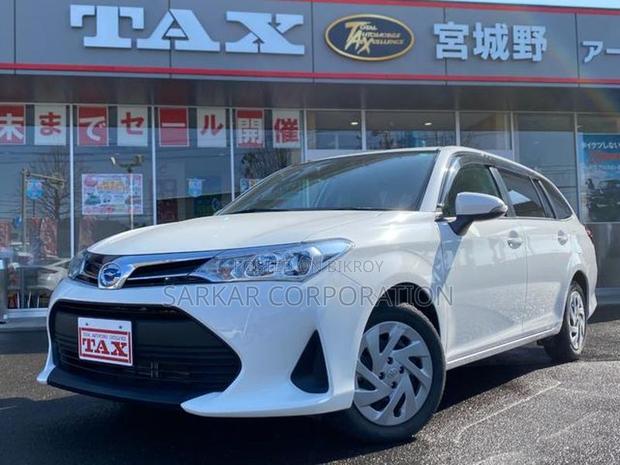 Toyota Fielder EX Hybrid 2021