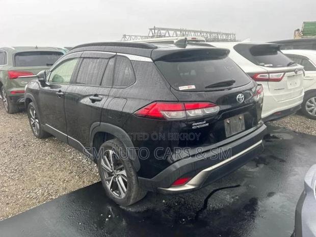 Toyota Corolla Cross Z Black Hardtop 2023