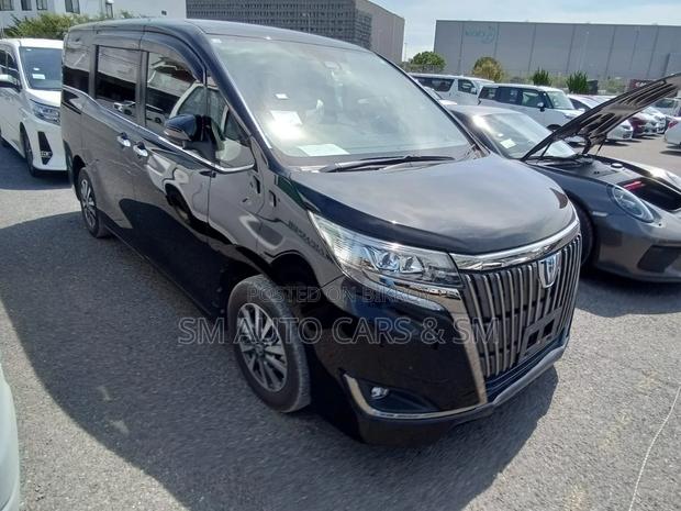 Toyota Esquire Hybrid Gi Premium 2020