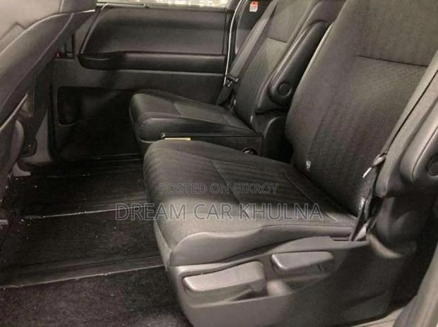 Toyota Noah SG Hybrid Pearl 2023