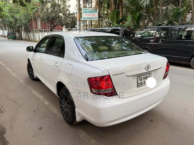 Toyota Axio G GRADE PUSH 2011