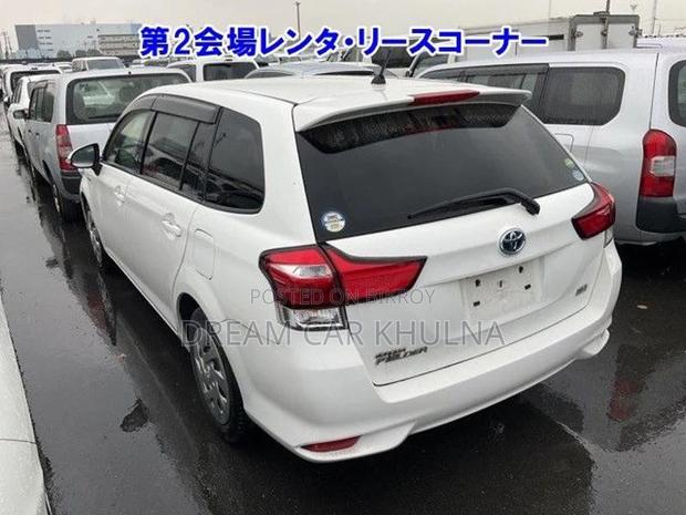 Toyota Fielder Ex Hybrid White2020 2020