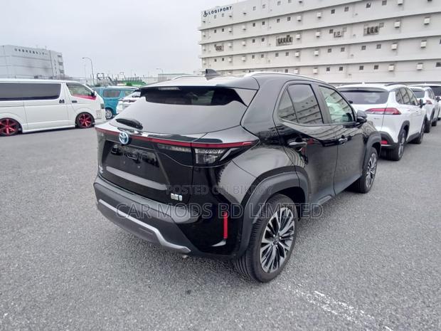 Toyota Yaris Cross 1.5 Hybrid FWD 2022 Black