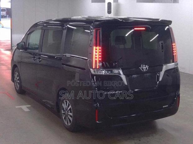 Toyota Esquire Petrol Gi 8 Seat 2021
