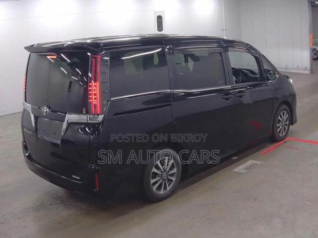 Toyota Esquire Petrol Gi 8 Seat 2021