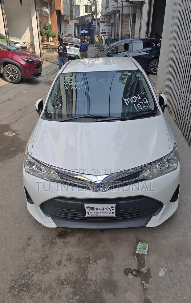 Toyota Axio PUSH HYBRID EX UNIT. 2020