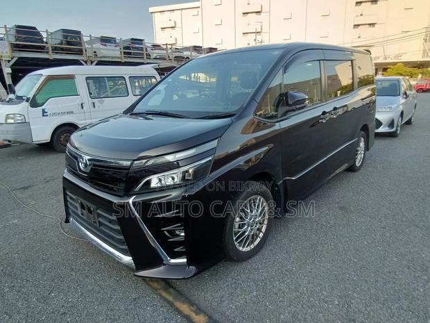 Toyota Voxy Hybrid ZS Kiramiki 2020