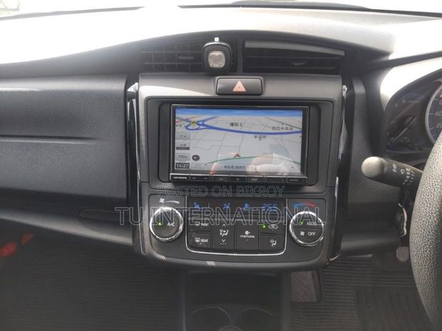 Toyota Axio HYBRID EX PACKAGE 2021