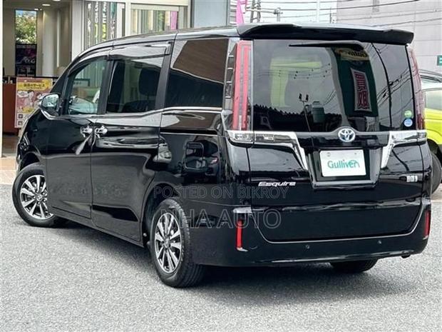 Toyota Esquire GI HYBRID 2021