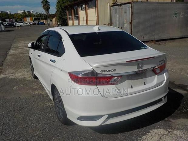 Honda Grace EX 2020