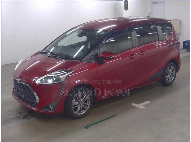 Toyota Sienta G Kero 2020