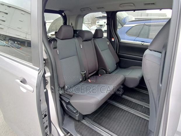 Toyota Noah X PKG NON HYB 2022