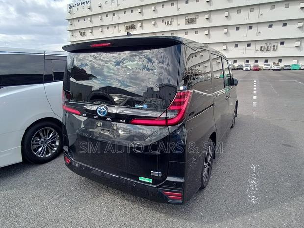 Toyota Noah Hybrid S-Z Black 2024