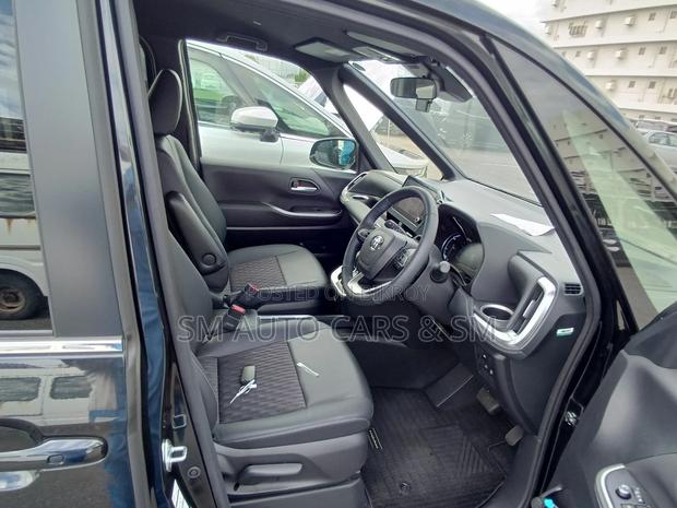 Toyota Noah Hybrid S-Z Black 2024