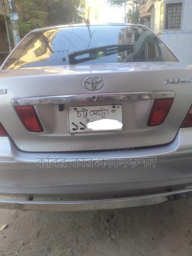 Toyota Premio silver 2006