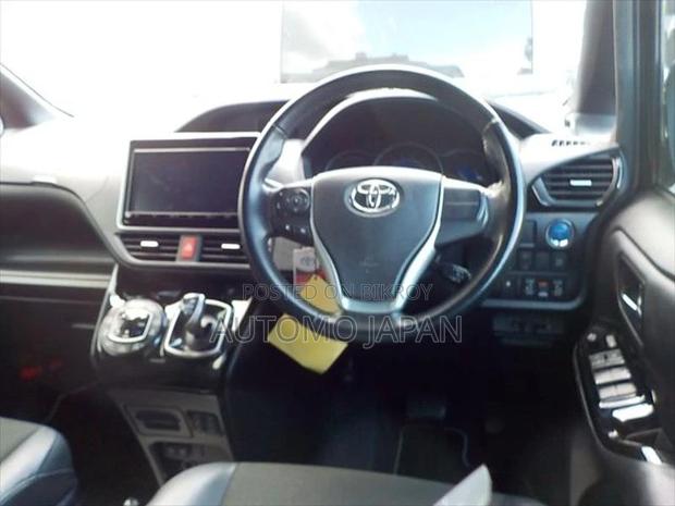 Toyota Noah Si WXB 2 2020