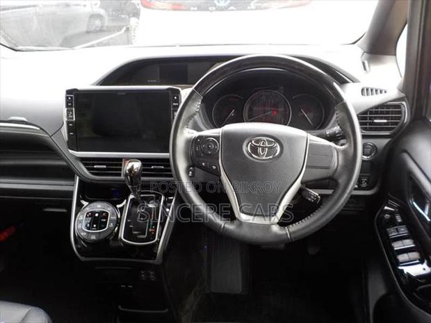 Toyota Esquire GI NON HYB 2021
